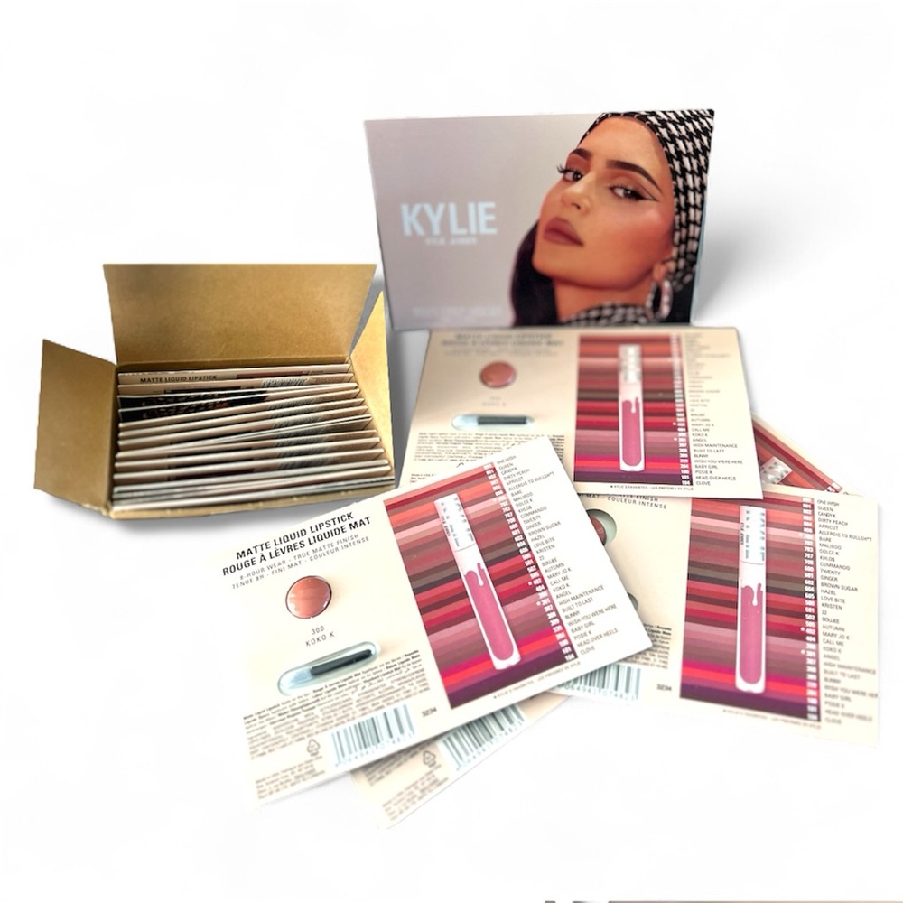 Kylie Jenner 25 Blister Pack Sample Bundle MATTE LIQUID LIPSTICK ROUGE À LÈVRES